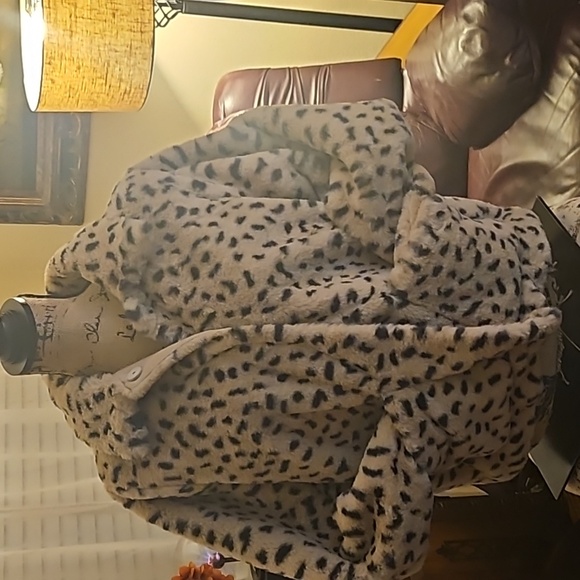 DIVIDED LEOPARD PRINT 🐆 - Picture 3 of 8